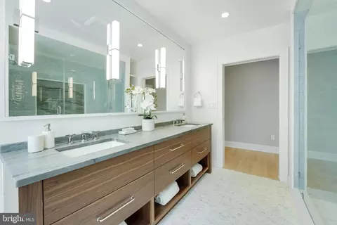 Bath - 2959 Northampton St NW, Washington, DC 20015 photo 4 of 12