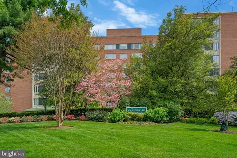 4301 Massachusetts Ave NW #5003, Washington, DC 20016