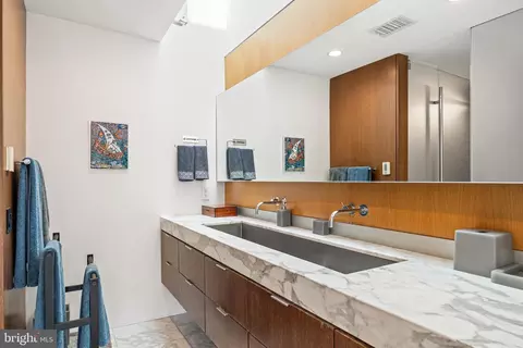 Bath - 4511 Potomac Ave NW, Washington, DC 20007 photo 3 of 7