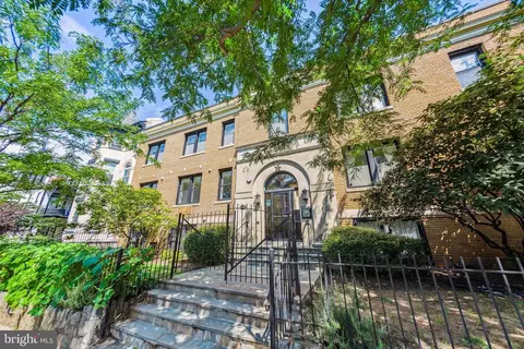 14 S Street St NE #205, Washington, DC 20002