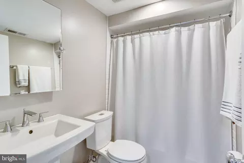 1115 Oates St NE, Washington, DC 20002 photo 30