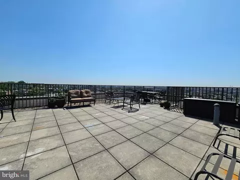 Exterior - 2100 19th St NW #103, Washington, DC 20009 photo 3 of 3