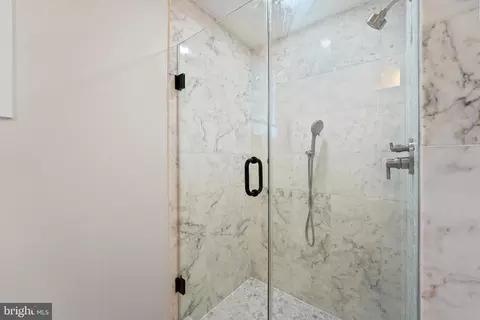 Bath - 2207 Rand Pl NE, Washington, DC 20002 photo 5 of 7