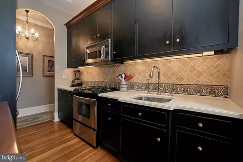 2220 20th St NW #32, Washington, DC 20009 photo 3