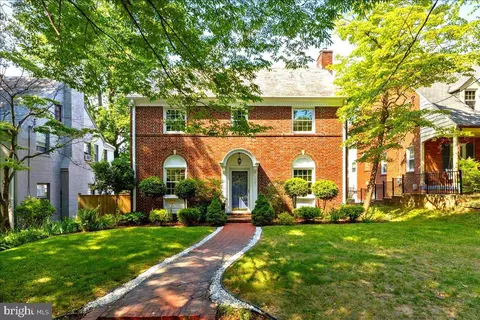 1421 Kalmia Rd NW, Washington, DC 20012