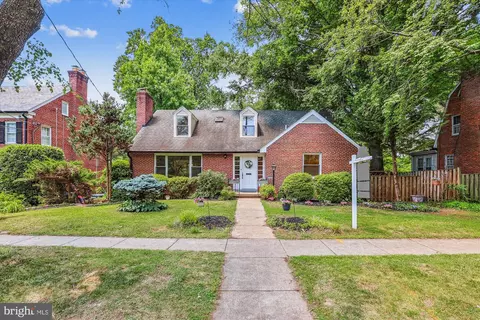 5354 28th St NW, Washington, DC 20015