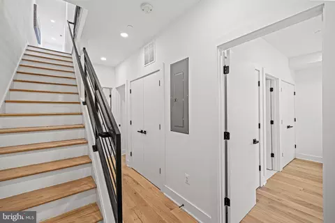 1819 A St SE #A, Washington, DC 20003 photo 27