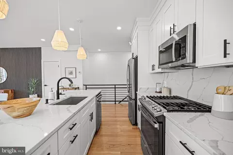 1819 A St SE #A, Washington, DC 20003 photo 20