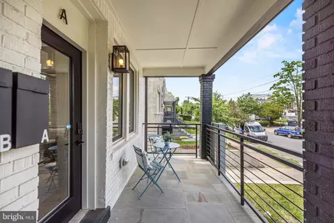 1819 A St SE #A, Washington, DC 20003 photo 4