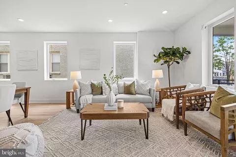 1819 A St SE #A, Washington, DC 20003 photo 6