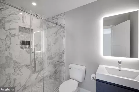 1062 44th St NE, Washington, DC 20019 photo 38