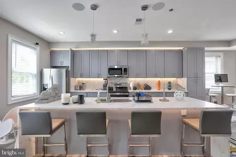 1062 44th St NE, Washington, DC 20019 photo 6