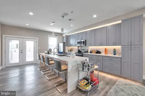 1062 44th St NE, Washington, DC 20019 photo 3