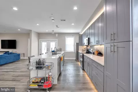 1062 44th St NE, Washington, DC 20019 photo 5