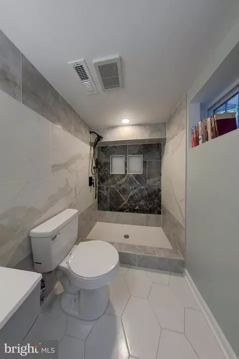 109 47th St SE, Washington, DC 20019 photo 31