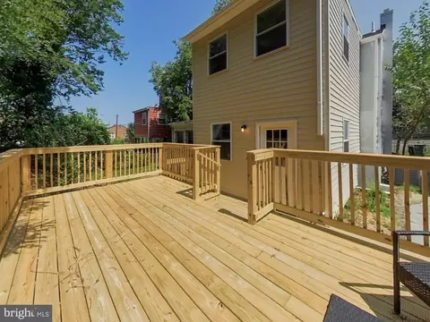 109 47th St SE, Washington, DC 20019 photo 8