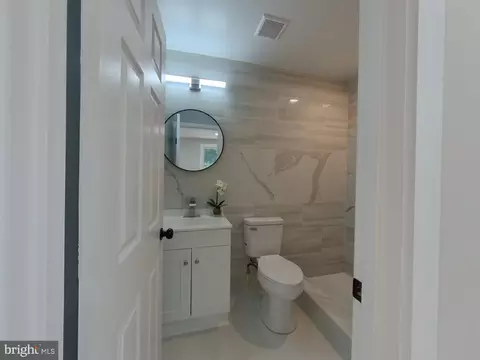 109 47th St SE, Washington, DC 20019 photo 19