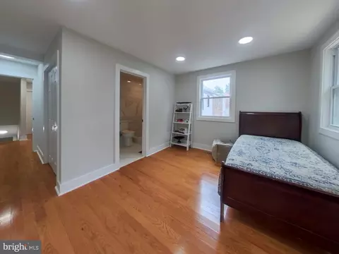109 47th St SE, Washington, DC 20019 photo 18