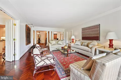 2700 Calvert St NW #316, Washington, DC 20008 photo 9