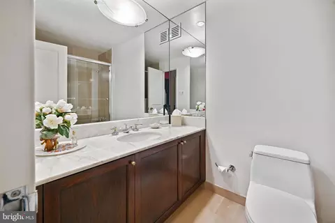 2700 Calvert St NW #316, Washington, DC 20008 photo 25