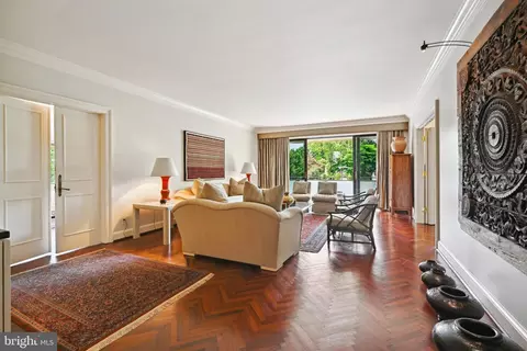 2700 Calvert St NW #316, Washington, DC 20008 photo 5