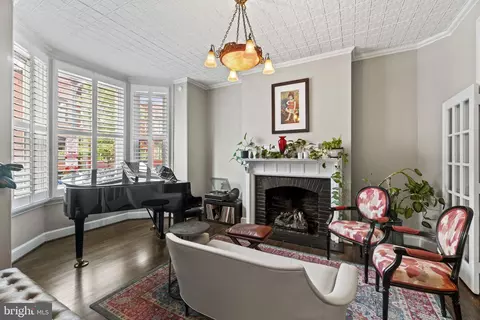 912 French St NW, Washington, DC 20001