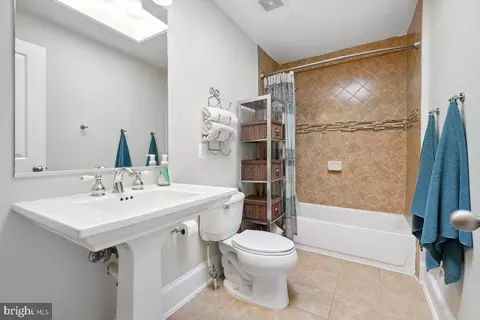 Bath - 218 16th St SE, Washington, DC 20003 photo 1 of 2