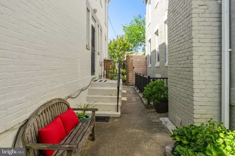 Exterior - 1610 D St SE, Washington, DC 20003 photo 5 of 8