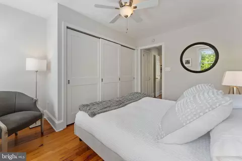 Bedroom - 1610 D St SE, Washington, DC 20003 photo 3 of 5