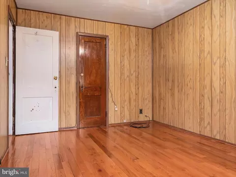 Bedroom - 322 18th St NE, Washington, DC 20002 photo 2 of 3
