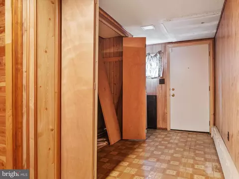Entry Way - 322 18th St NE, Washington, DC 20002 photo 3 of 3