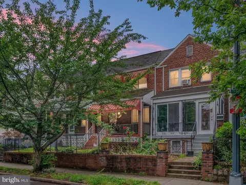 322 18th St NE, Washington, DC 20002