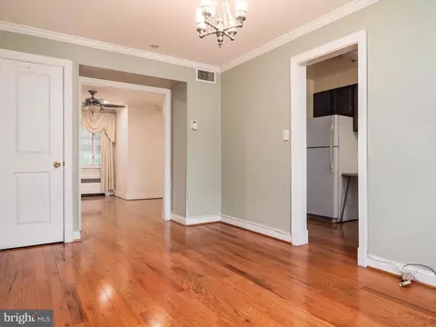 Living - 322 18th St NE, Washington, DC 20002 photo 5 of 5