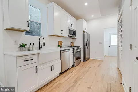 Entry Way - 1312 E Street St NE, Washington, DC 20002 photo 2 of 8