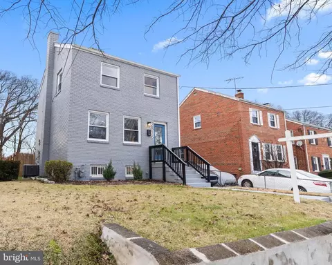 Exterior - 2816 30th St NE, Washington, DC 20018 photo 4 of 9
