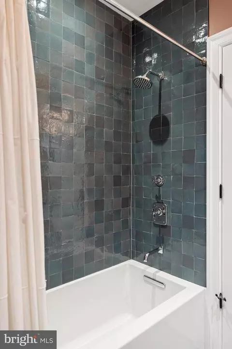 2214 Observatory Pl NW, Washington, DC 20007 photo 43