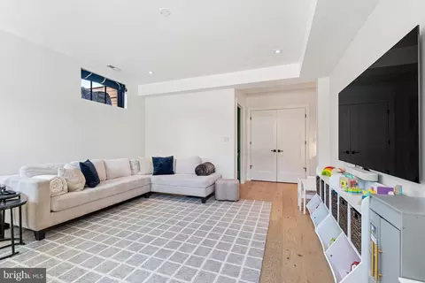 2214 Observatory Pl NW, Washington, DC 20007 photo 39