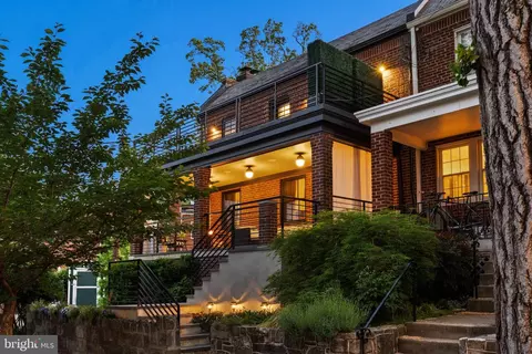 2214 Observatory Pl NW, Washington, DC 20007