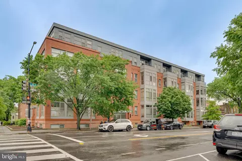900 11th St SE #211, Washington, DC 20003