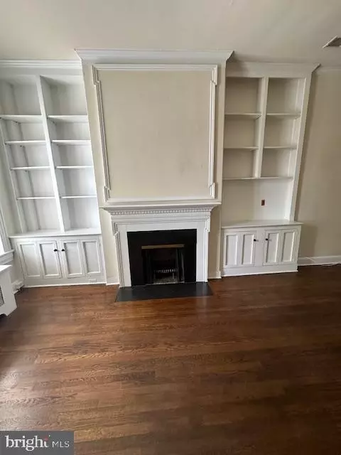 Living - 1217 29th St NW, Washington, DC 20007 photo 4 of 5