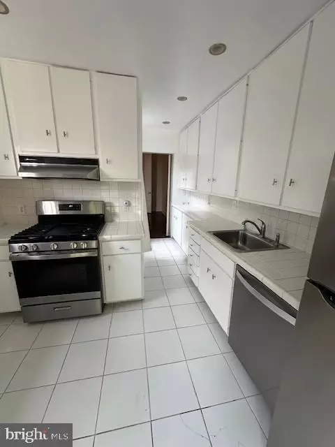 Kitchen - 1217 29th St NW, Washington, DC 20007 photo 1 of 1