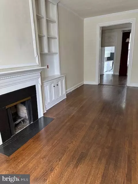 Living - 1217 29th St NW, Washington, DC 20007 photo 3 of 5