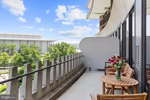 700 NW New Hampshire Ave NW #703, Washington, DC 20037