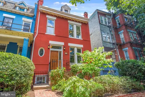 511 8th St NE, Washington, DC 20002