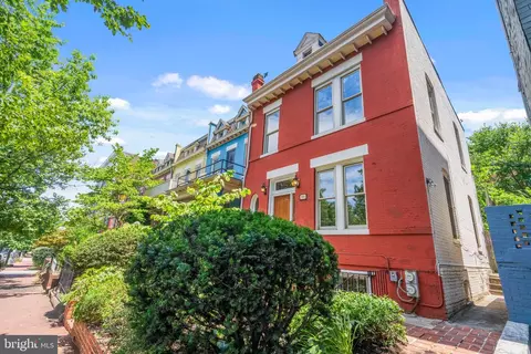 511 8th St NE, Washington, DC 20002 photo 3
