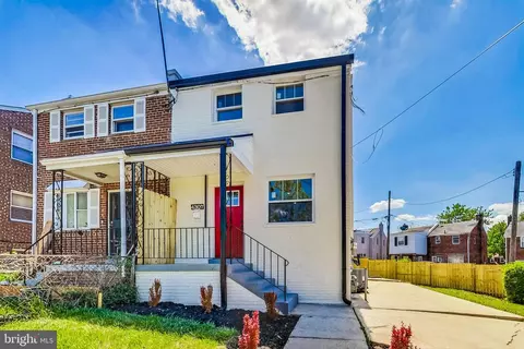4307 G St SE, Washington, DC 20019