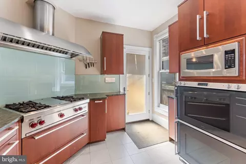 124 3rd St NE, Washington, DC 20002 photo 16