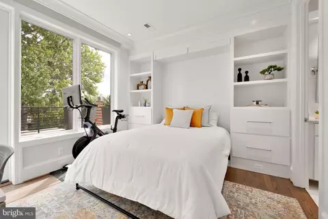 418 7th St SE #401, Washington, DC 20003 photo 11