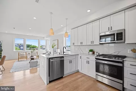 1819 A St SE #C, Washington, DC 20003 photo 19