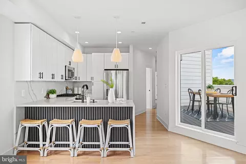 1819 A St SE #C, Washington, DC 20003 photo 15